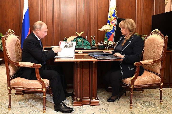  путин поручил подумать новыми школьными каникулами 