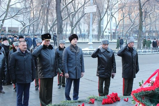  екатеринбурге военные перекрыли проспект ленина 