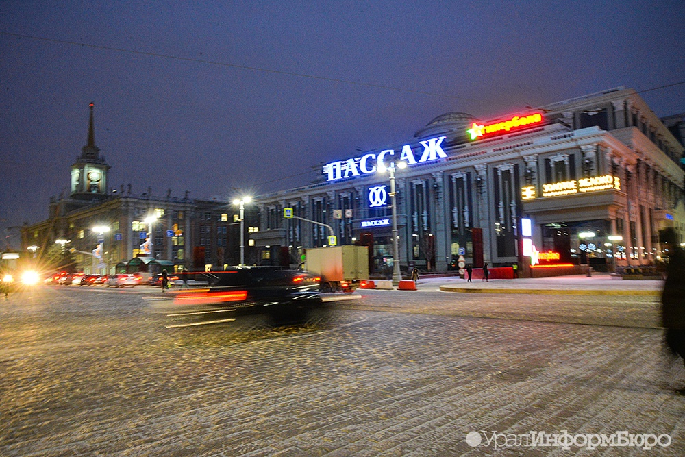  пассаже посетитель едва рухнул шахту лифта 