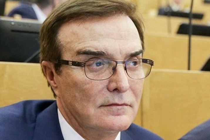  депутата праве чиновников дорогие машины разозлили россиян 