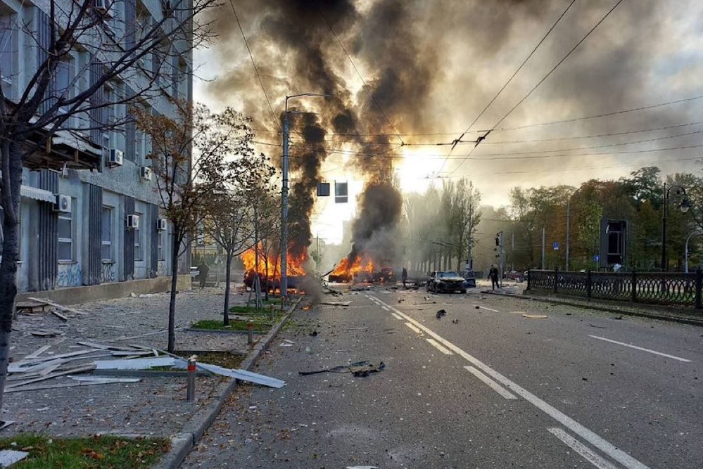  центре киева продолжаются взрывы 