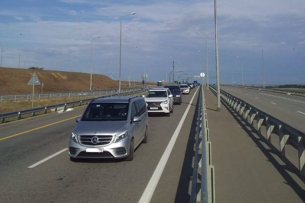  рост очереди крымским мостом удалось остановить 