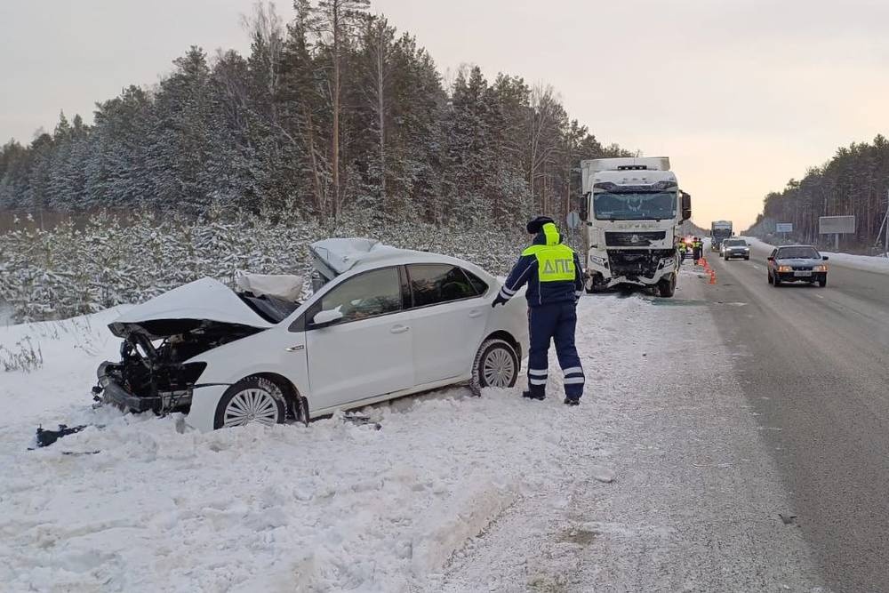  екатеринбургской кольцевой автодороге смертельное дтп 