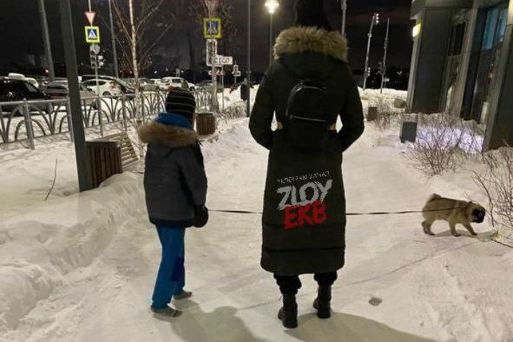  следователи екатеринбурге проверят мать вывела ребенка обуви мороз 