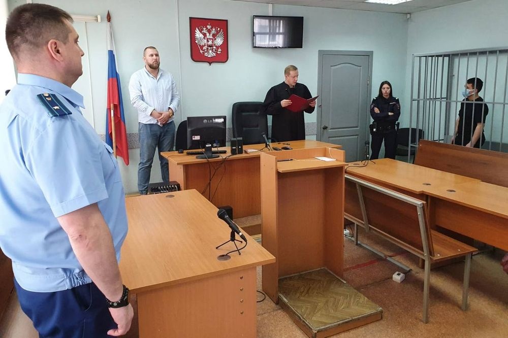  екатеринбурге вынесли приговор мигранту зарезавшему земляка трц гринвич 