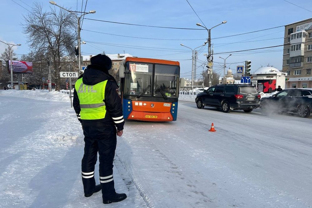  ��������� ������ ������� ���� 80-������ ������� ���������� �������� 