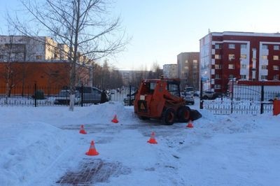  сургуте погрузчик наехал 8-летнего ребенка 