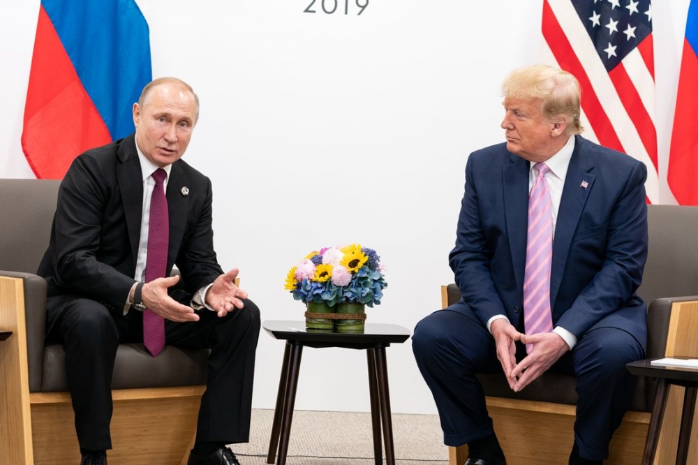  трамп передумал смотреть парад победы москве 