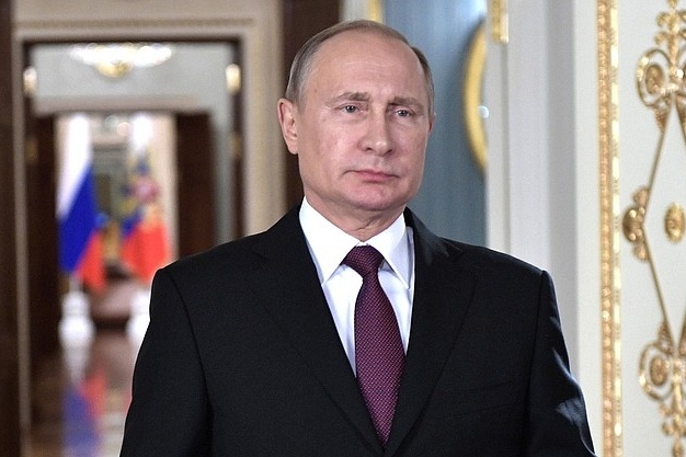  путин лично подал документы цик 