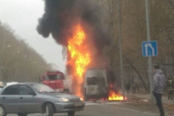  тюменская маршрутка ходу превратилась факел 