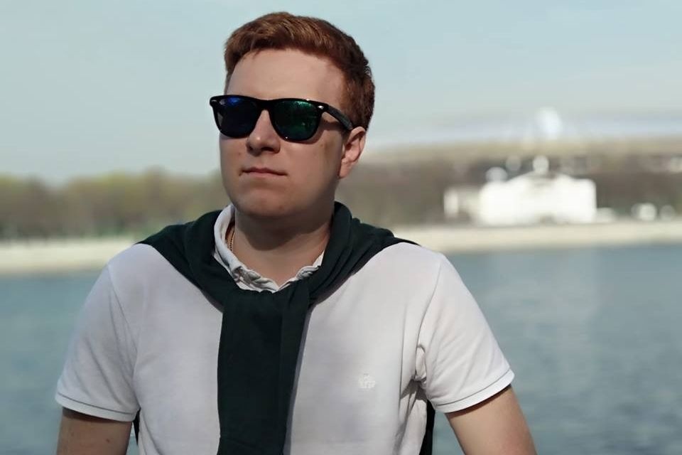  получивший оплеуху десантника журналист покончил 