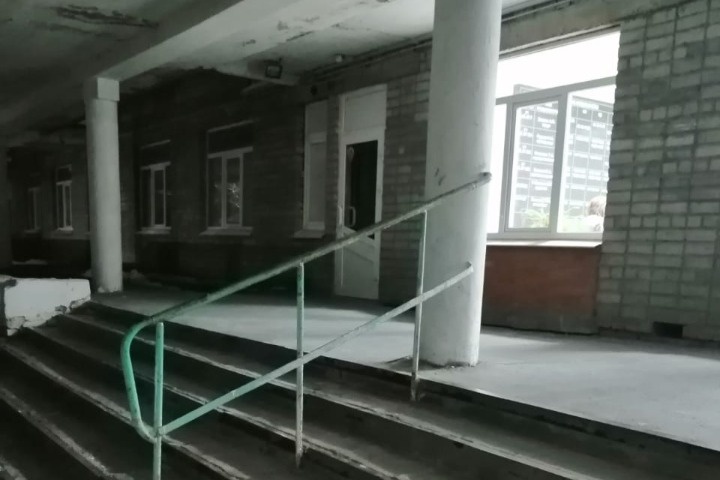  скандальную больницу рефтинском ремонтировать выходных 