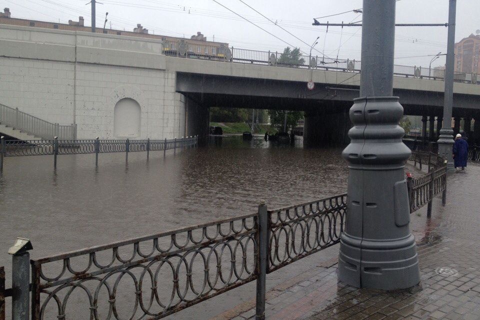  москва захлебнулась дождями эвакуируют 