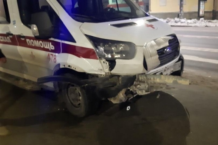  человека пострадали аварии участием машины скорой челябинске 