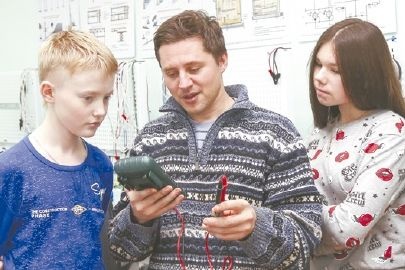  верхнесалдинские школьники примерили профессии 