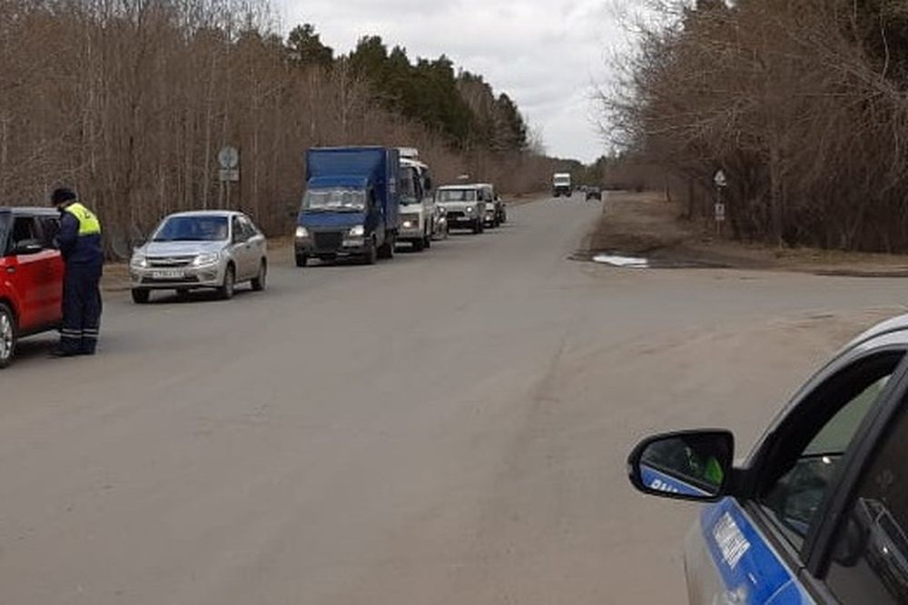  дорогах курганской области выставили заградительные посты 
