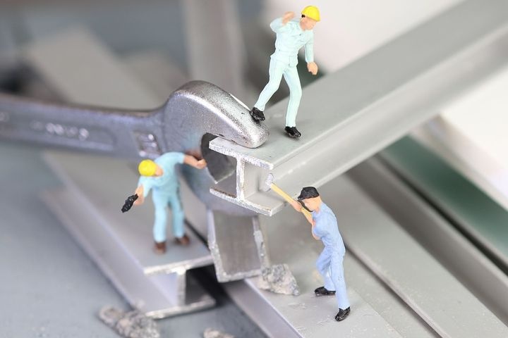  власти задумали перестать учить слесарей фрезеровщиков колледжах 