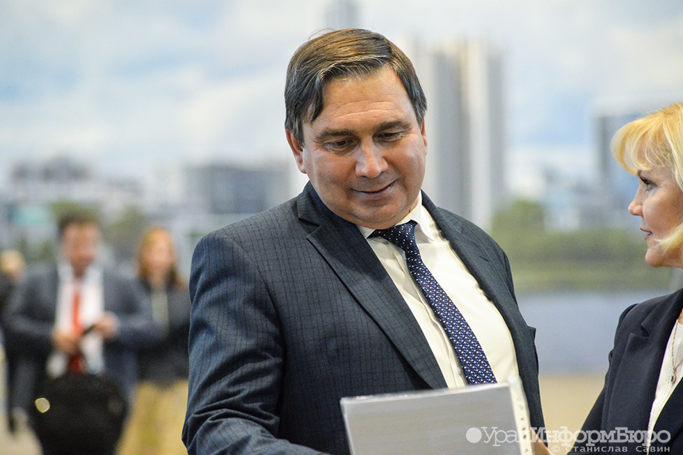  свердловский министр раскритиковал идею оплаты коммунальных услуг маткапиталом 