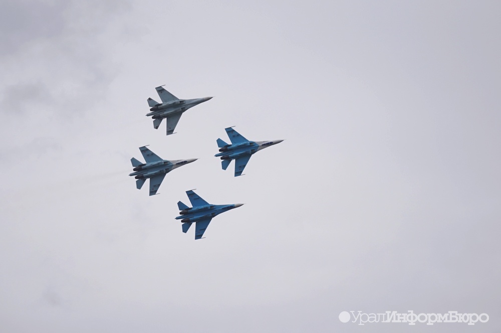  самолеты полетят екатеринбургом день победы 