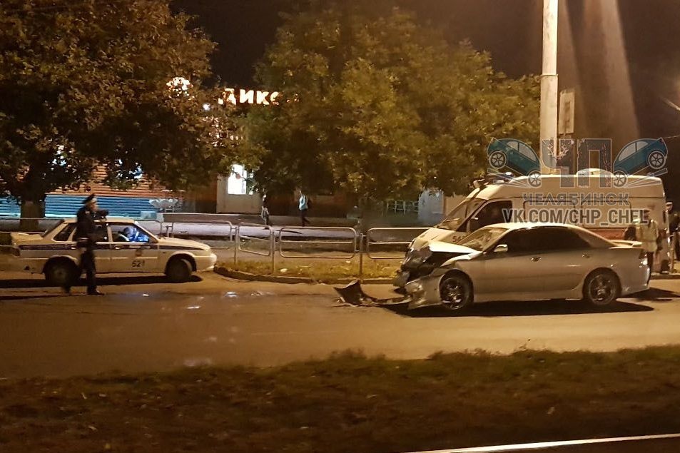  челябинске водителя яндекс такси отправили решетку 