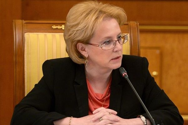 глава минздрава спасла пассажирку авиалайнера 