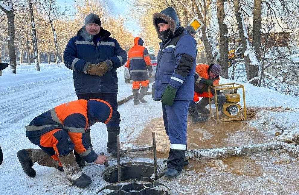  домах уралмаше аварии отключили холодную воду 