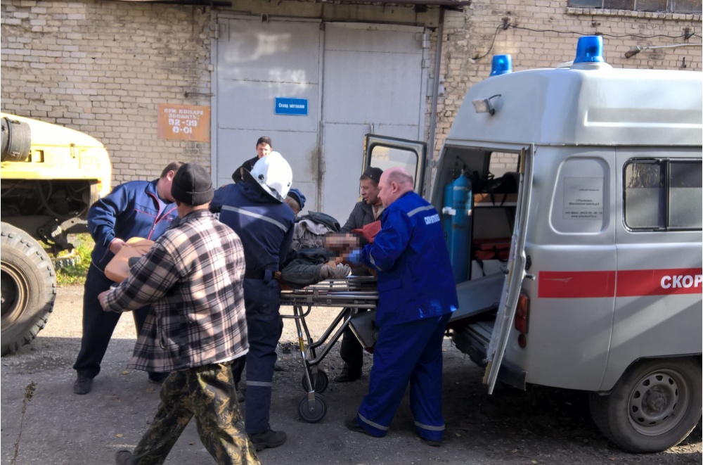  южном урале рабочий пострадал обрушении бункера 