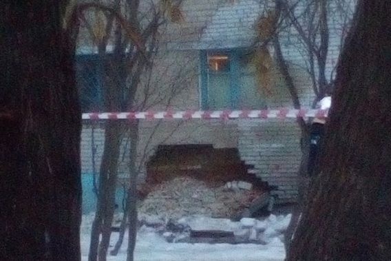  тюмени посыпавшейся пятиэтажки эвакуировали человека 