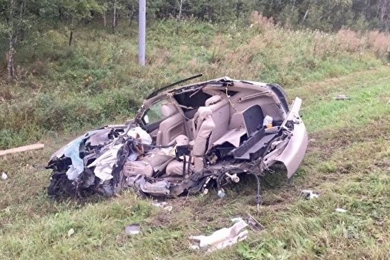  южноуральской трассе фура разорвала lexus 