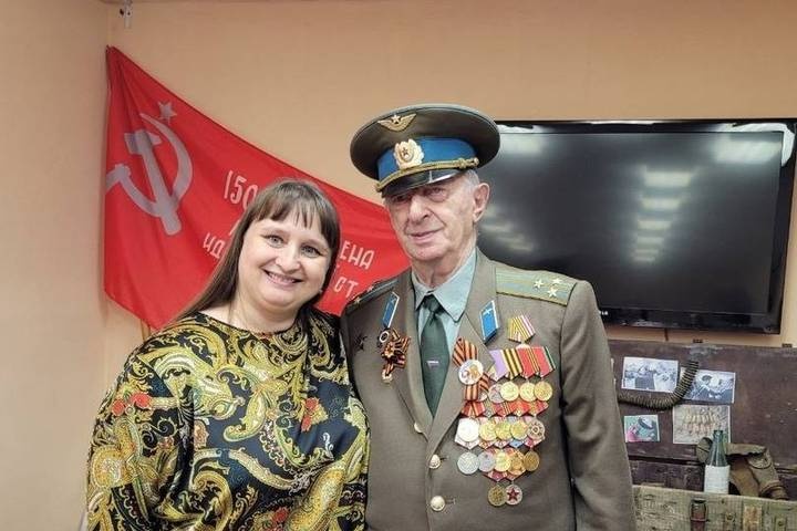 ветеранов вов октябрьского района екатеринбурга поздравили днем победы 
