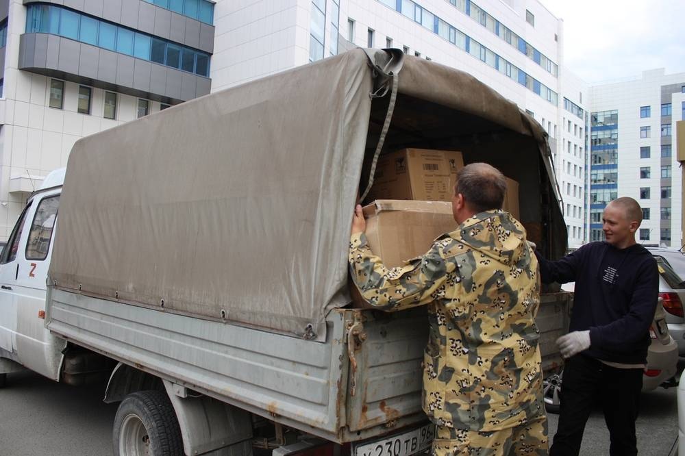  зяблицев-фонд отправил партию гуманитарного груза екатеринбурга донбасс 