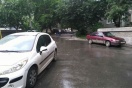 В Екатеринбурге под колеса авто попала 9-летняя девочка