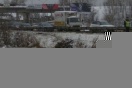 Иномарка вылетела в озеро на въезде в Екатеринбург (ВИДЕО)