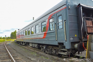 Поезд из Екатеринбурга протаранил полный людей автобус в Казахстане