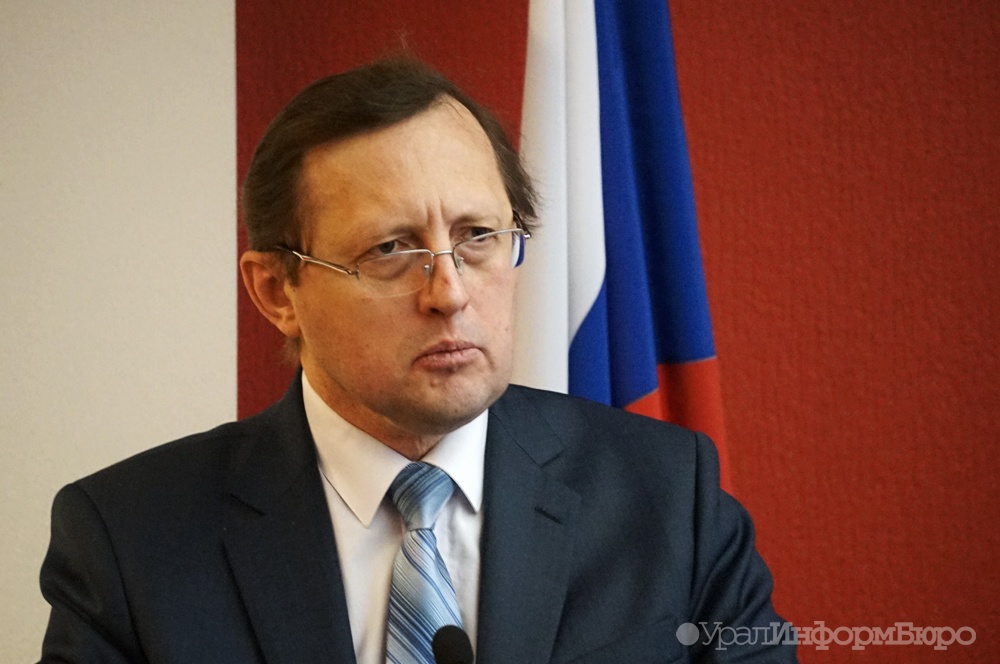 Свердловский вице-губернатор посулил медикам Красноуральска повышение зарплат
