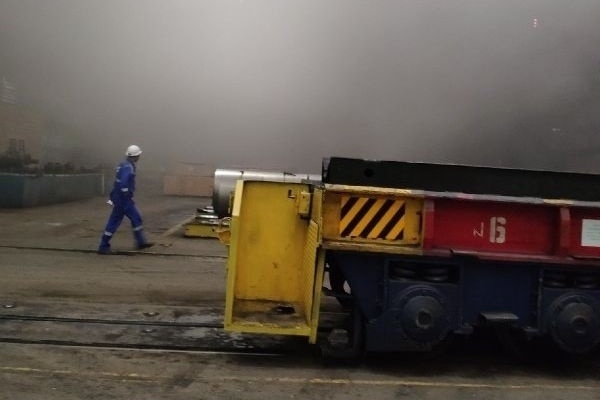 Огромный пожар в Екатеринбурге - горит завод 