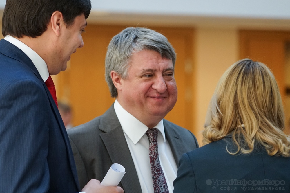 Свердловский избирком официально признал Виктора Бабенко депутатом ЗакСо