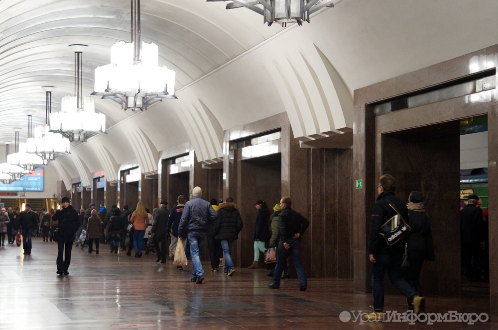 В главную ночь года работу общественного транспорта в Екатеринбурге продлят