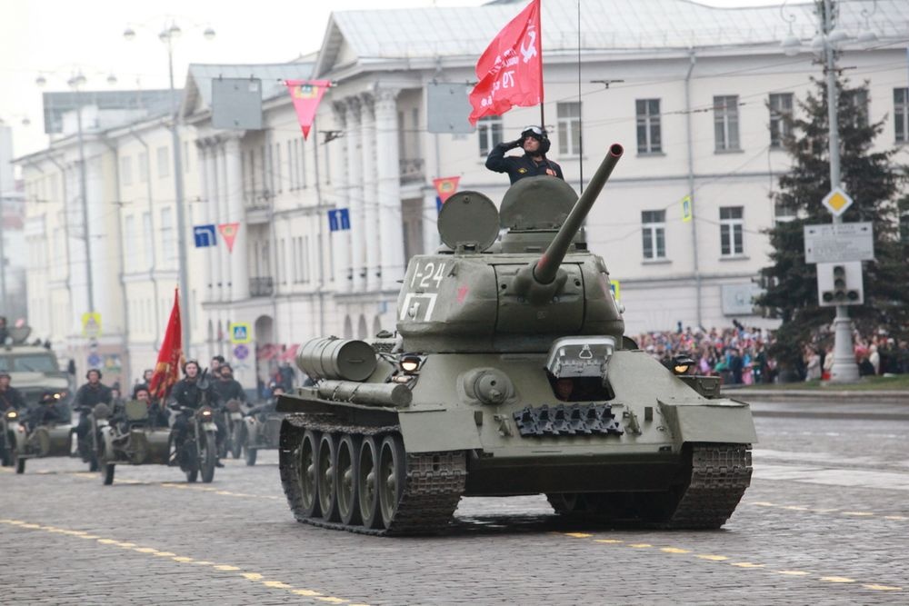 По центру Екатеринбурга проедут восстановленные Т-34