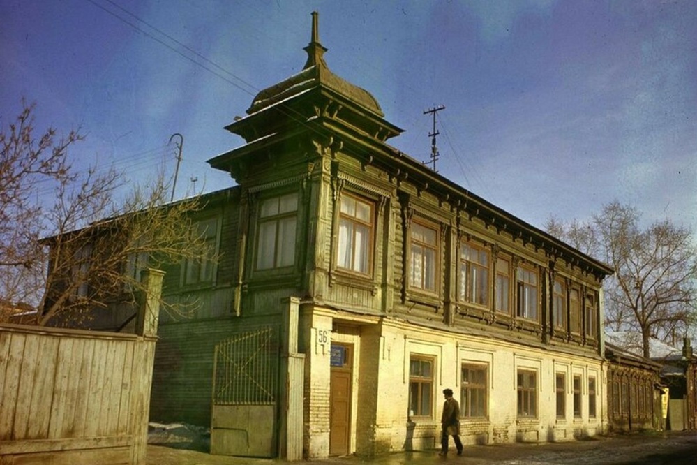 В Челябинске юный пироман едва не уничтожил старинный особняк