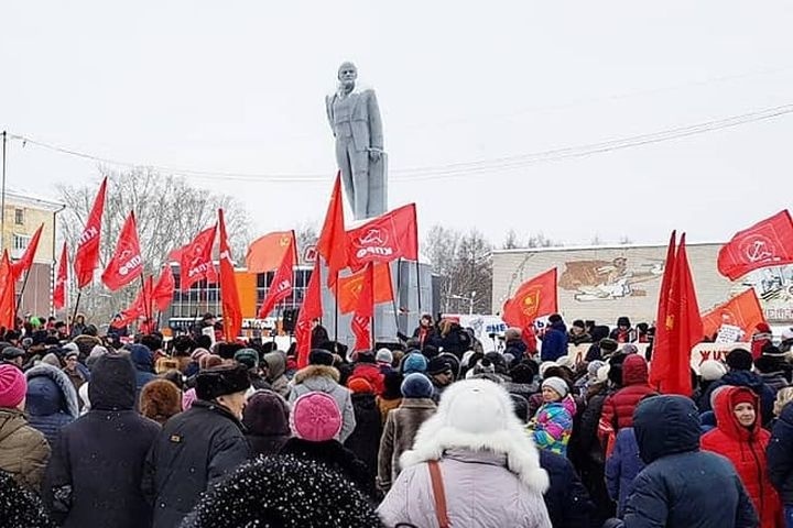 В Ревде отказались от опроса о сносе памятника Ленину