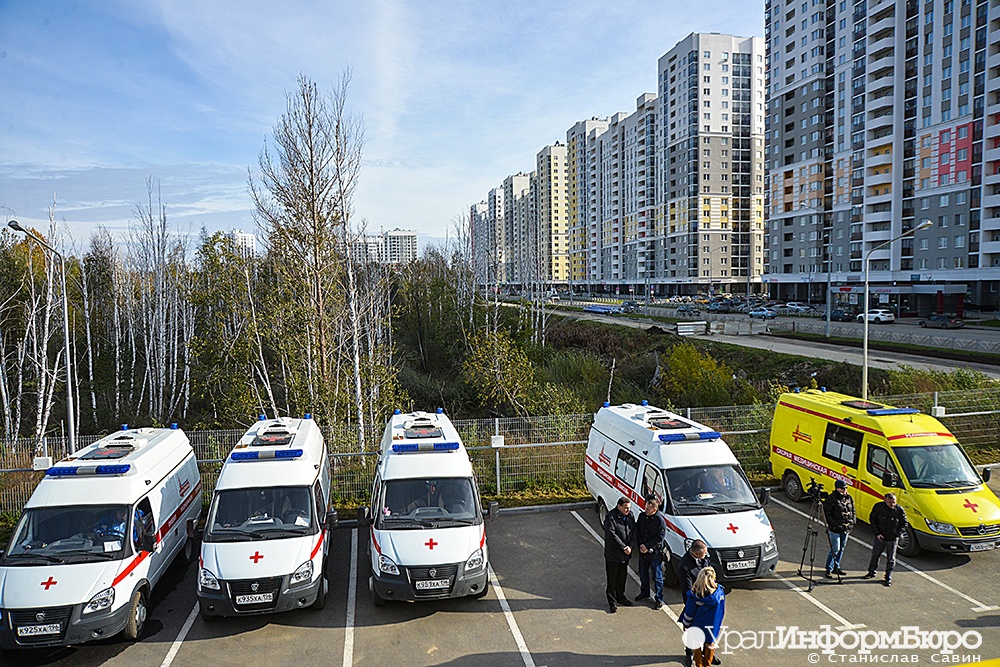 Оскандалившийся перевозчик подогнал Екатеринбургу новые машины скорой помощи