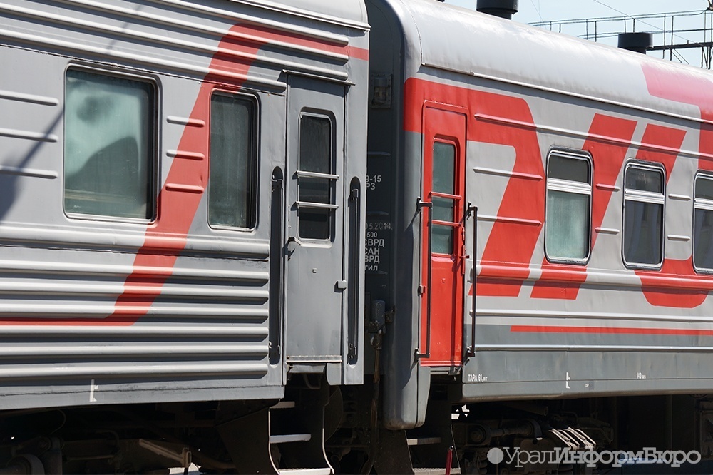 В новогодние каникулы для екатеринбуржцев пустят дополнительные поезда