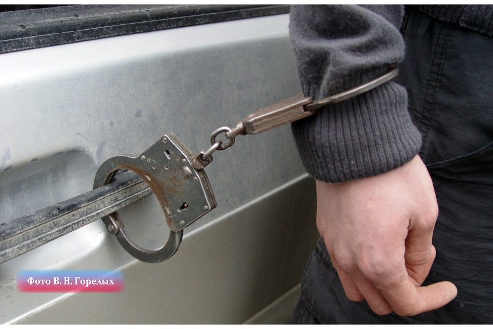В Екатеринбурге полицейский ранил подозреваемого в наркоторговле
