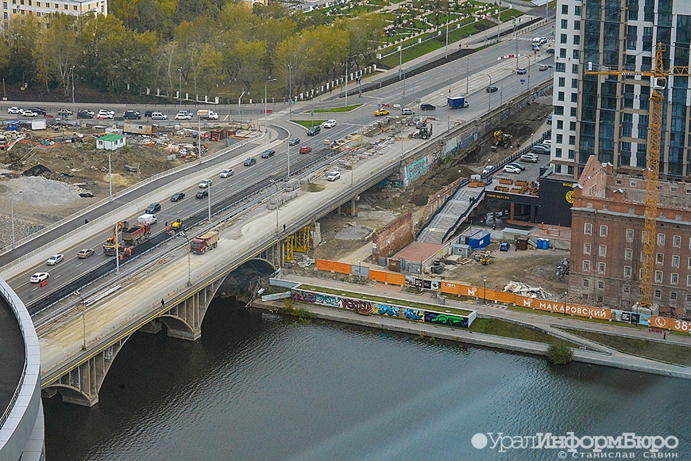 Мэр Екатеринбурга пообещал сдать Макаровский мост в 2021 году