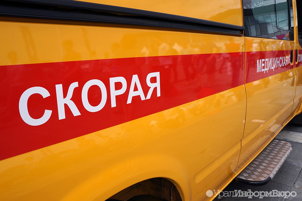 Восемь человек стали жертвами столкновения поезда и автобуса в Ярославской области