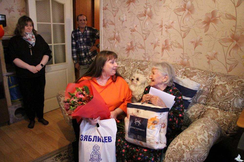 Владимир Путин поздравил жительницу Екатеринбурга со 100-летием