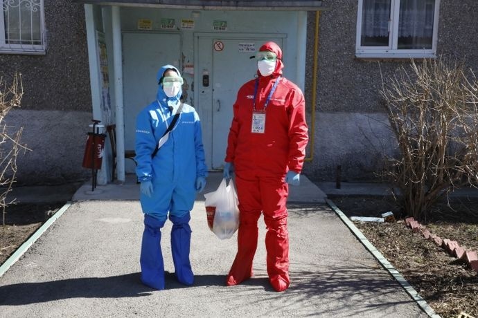 Свердловские волонтеры ОНФ получат 3000 защитных костюмов