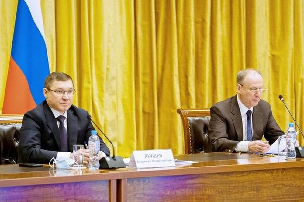 Патрушев поставил задачу Уральскому округу по недопущению межнациональной розни