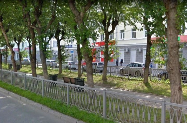 В Екатеринбурге выбрали парки и скверы, где уберут мусор и поставят скамейки